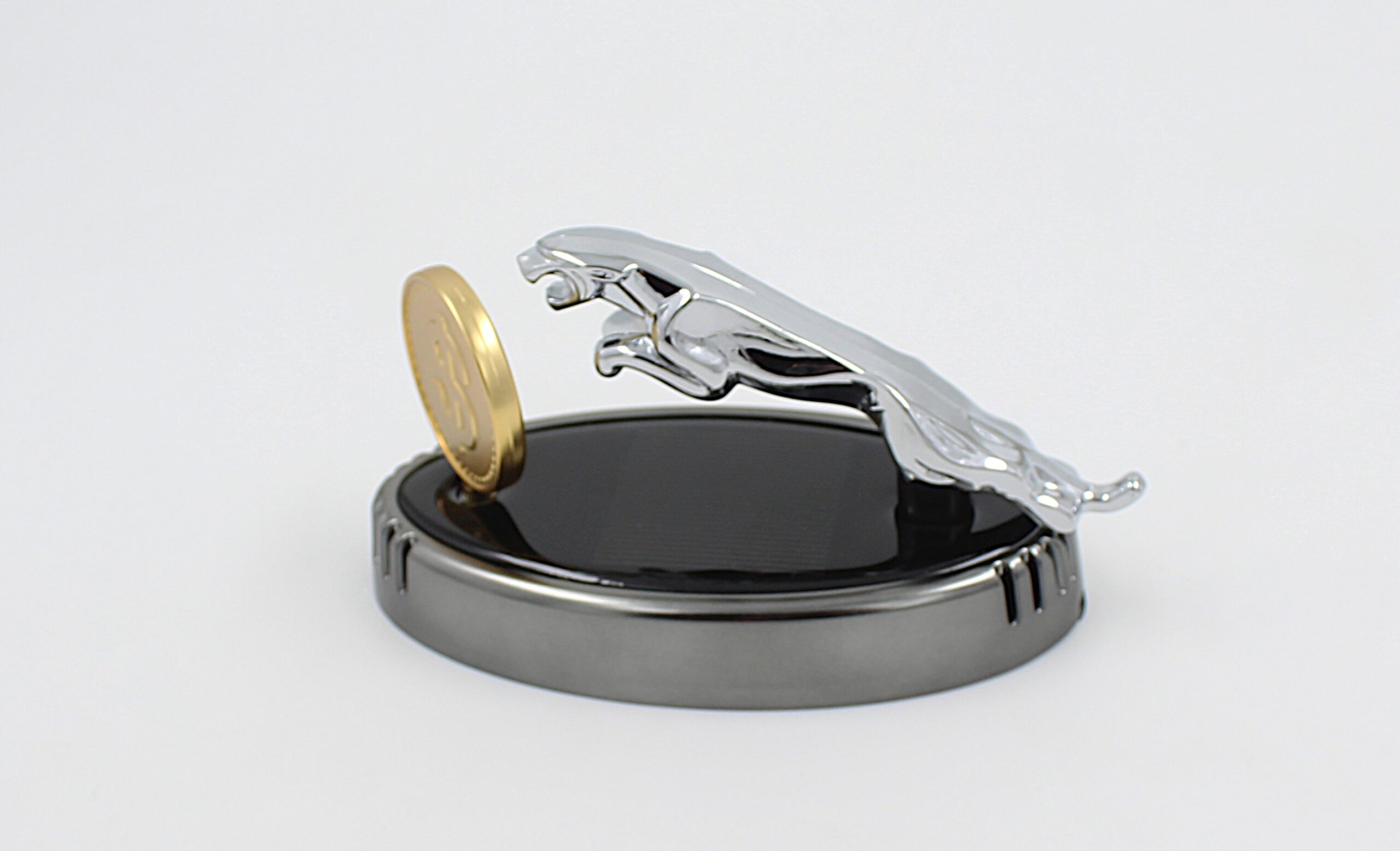 K886 Catianpai Leopard Car Fragrance - Image 3