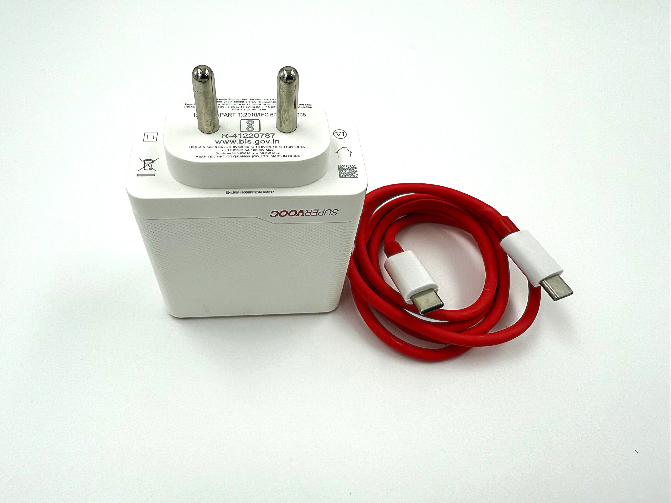 OnePlus SUPERVOOC 160W Dual Port Super Flash Charger - Image 3